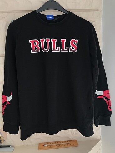 Chicago bulls sweatshirt