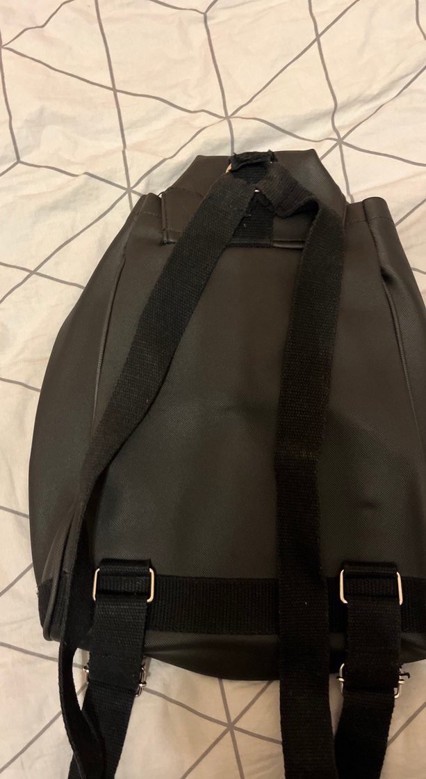 Lacoste Siyah Deri Kadın Sırt Çantası - Görsel 2