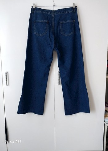 Trendyol & Milla Düğmeli Lacivert Kadın Geniş Paça Kot Pantolon