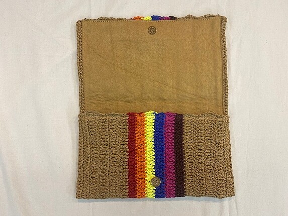 Beden renkli clutch