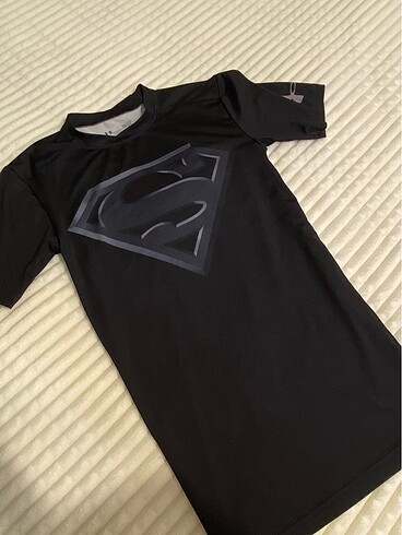 Under Armour Superman Compression Tişört