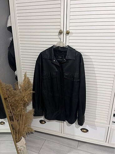 Sorunsuz güzel bershka ceket
