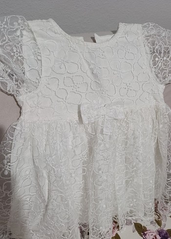 Kız Çocuk Beyaz Nakışlı Dantel Elbise - Görsel 2