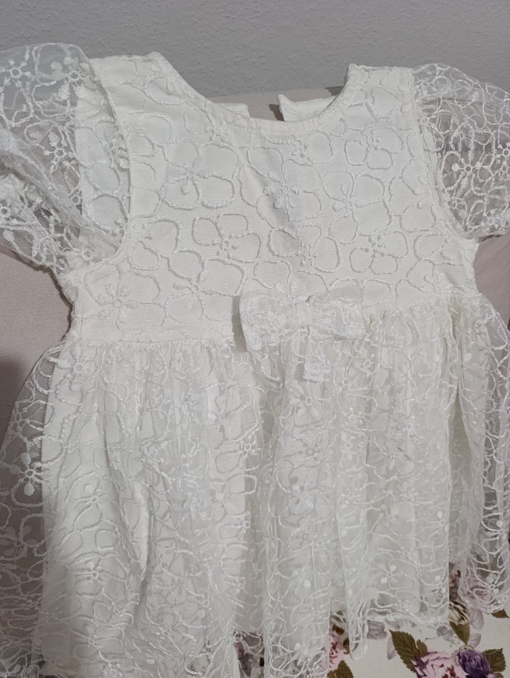 Kız Çocuk Beyaz Nakışlı Dantel Elbise - Görsel 2