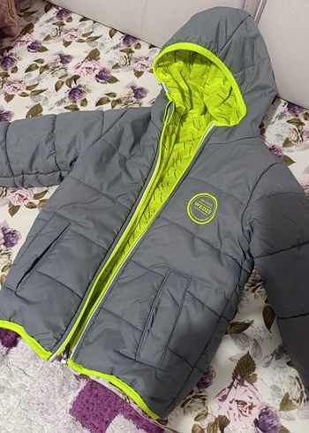 Sarı Kapüşonlu Erkek Çocuk mont - Görsel 4