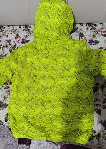 Sarı Kapüşonlu Erkek Çocuk mont - Görsel 3