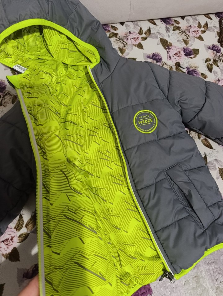 Sarı Kapüşonlu Erkek Çocuk mont - Görsel 5