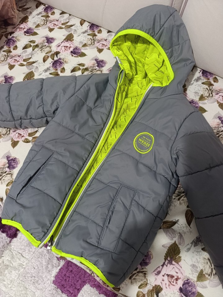 Sarı Kapüşonlu Erkek Çocuk mont - Görsel 4