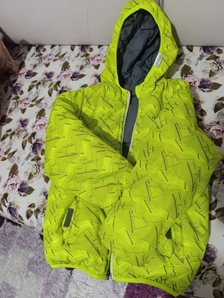 Sarı Kapüşonlu Erkek Çocuk mont - Görsel 2