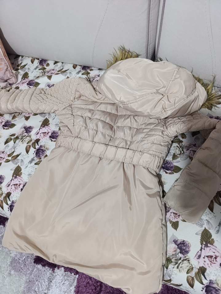 Kürklü Kapüşonlu Uzun Bej kız çocuk Kışlık Mont - Görsel 2