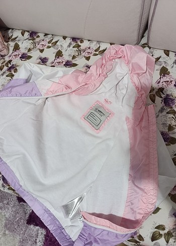 Kız Çocuk Kapüşonlu Rüzgarlık Mont - Görsel 2