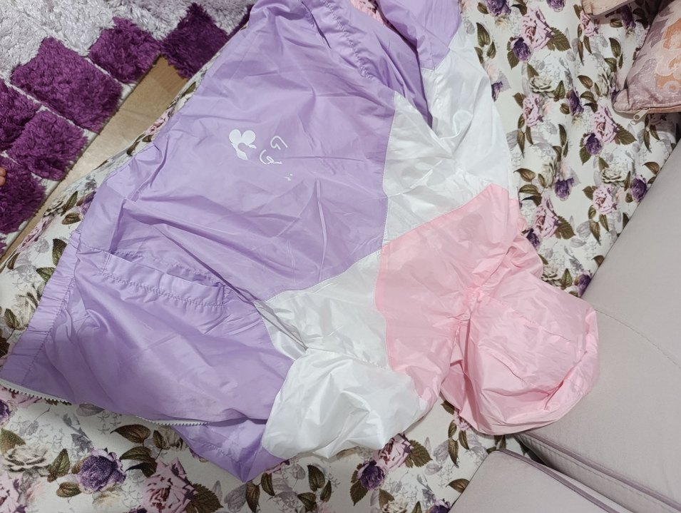 Kız Çocuk Kapüşonlu Rüzgarlık Mont - Görsel 4