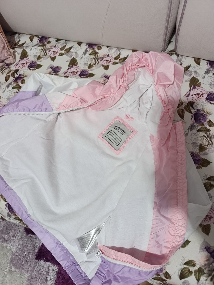 Kız Çocuk Kapüşonlu Rüzgarlık Mont - Görsel 2