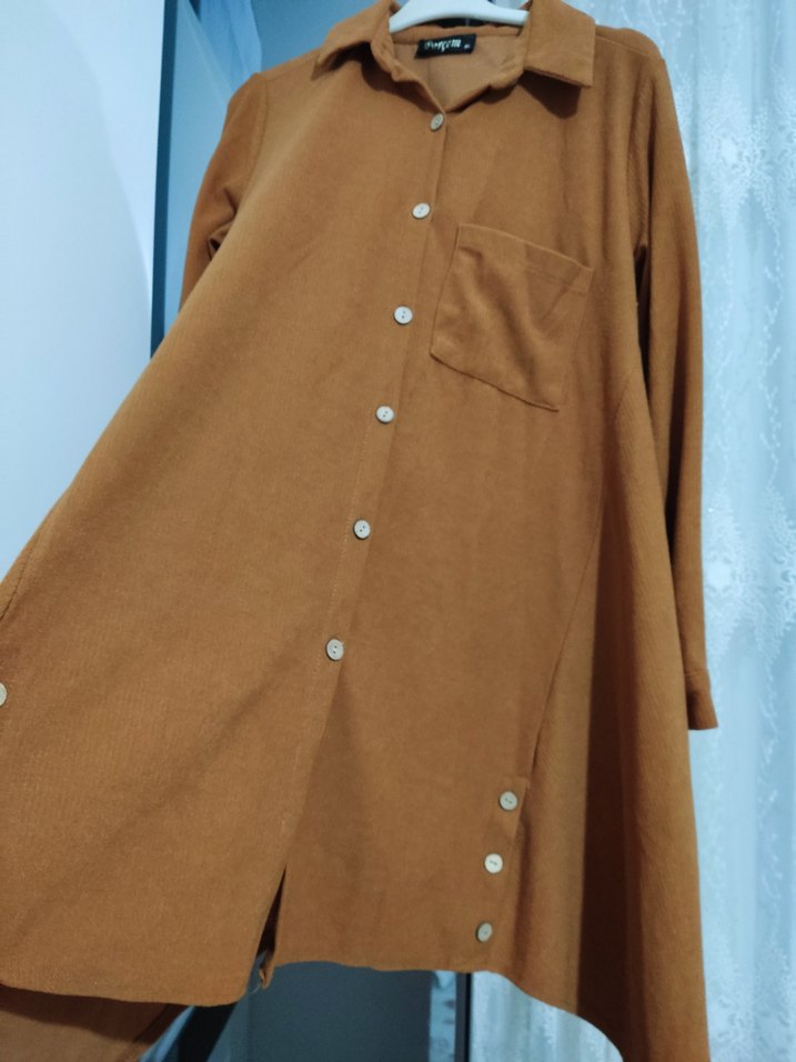 Düğmeli Uzun Kadife Kadın Tunik - Görsel 3