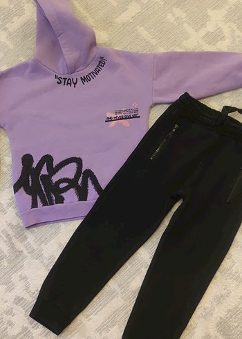 Mor Kapüşonlu Baskılı Sweatshirt ve Siyah Fermuarlı Eşofman - Görsel 7