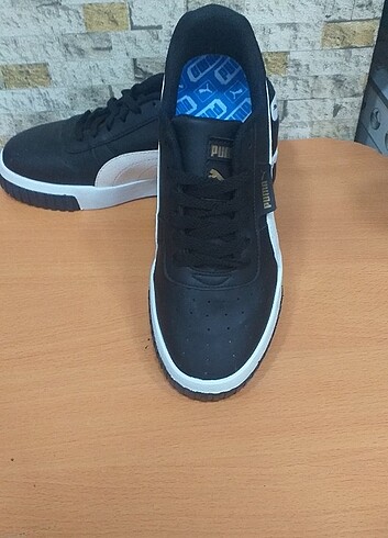 Siyah Beyaz Puma Cali