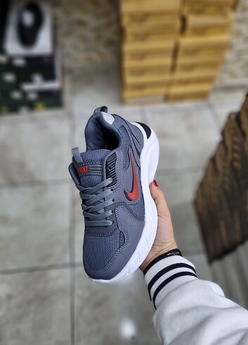 Nike Spor Ayakkabı
