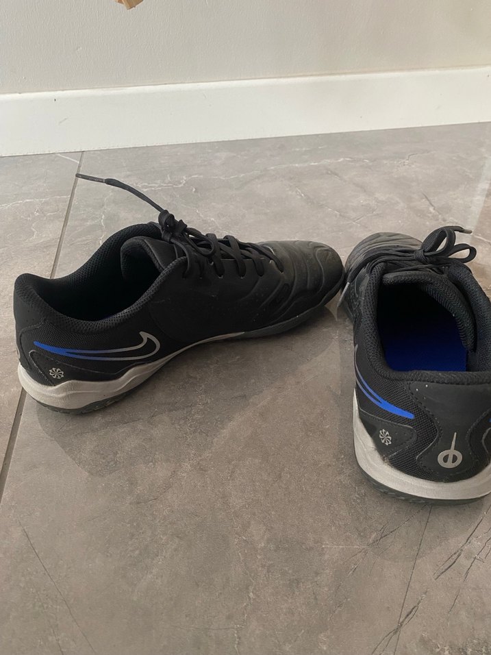 Nike Legend 10 Academy İç Mekan Futbol Ayakkabısı - Görsel 5