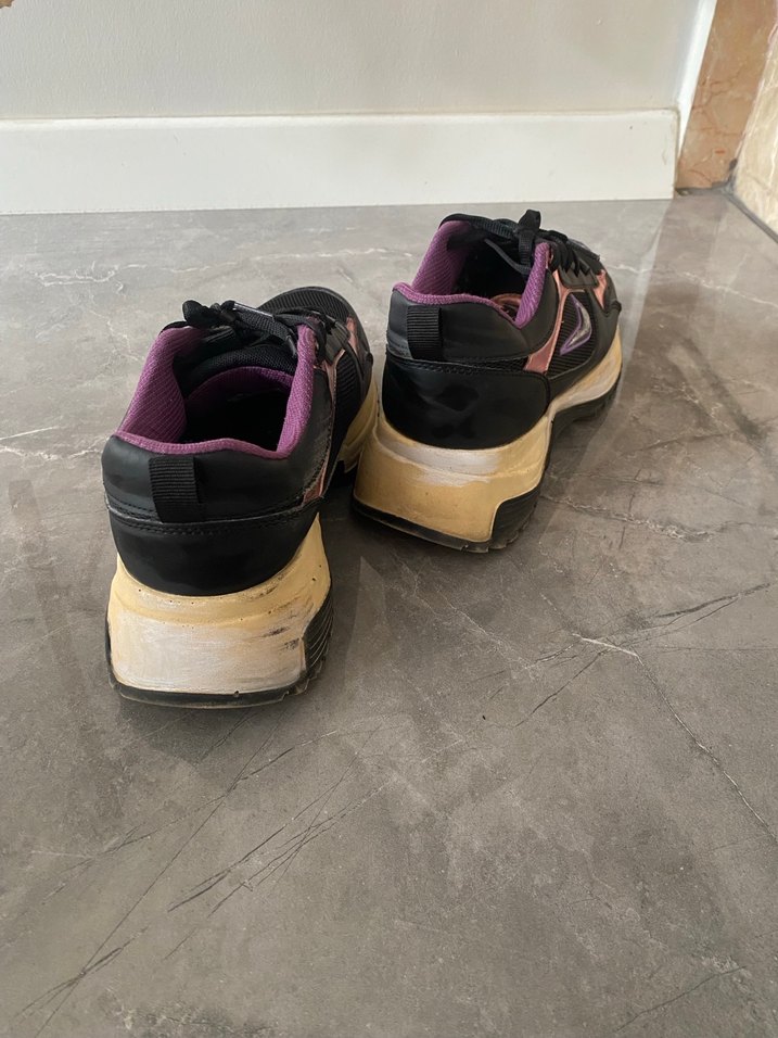 Nike spor ayakkabı - Görsel 3