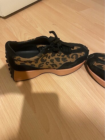 36 Beden Leopar ayakkabı