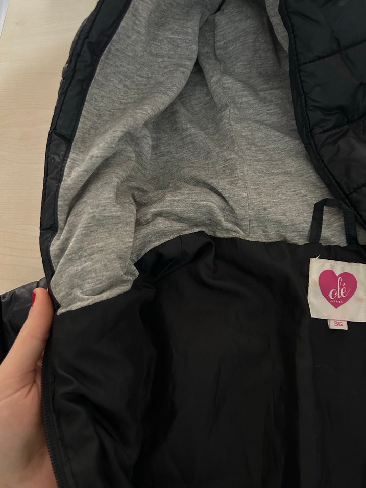 Siyah Fermuarlı Kadın mont - Görsel 4