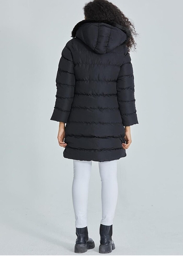 Siyah şişme mont - Görsel 4