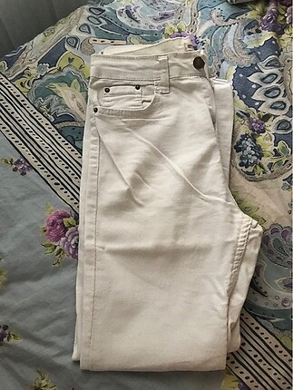 beyaz skinny pantolon