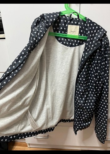 Mango 13-14 yaş yağmurluk - Görsel 3