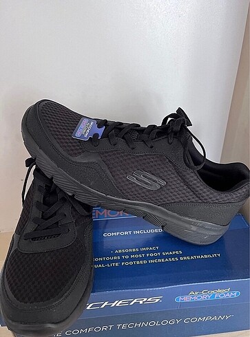44 Beden #skechers #spor #ayakkabı #erkek
