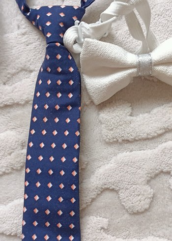 Çocuklar için Beyaz Kemerli Papyon ve Kravat - Görsel 2