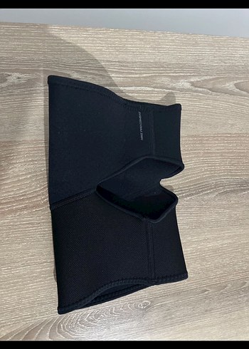 Nike Pro Combat Siyah Sleeve - Görsel 3