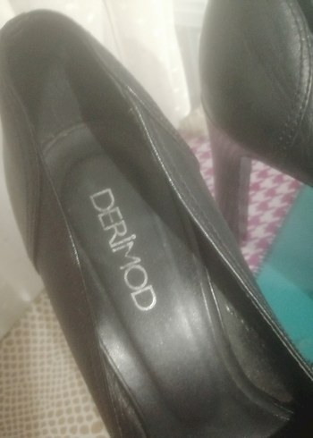 Klasik Siyah Tokalı Topuklu Kadın Ayakkabı - Görsel 8