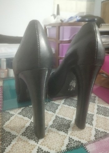 Klasik Siyah Tokalı Topuklu Kadın Ayakkabı - Görsel 2