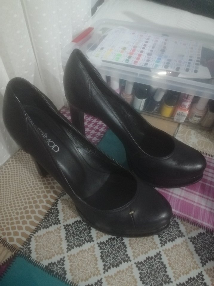 Klasik Siyah Tokalı Topuklu Kadın Ayakkabı - Görsel 3