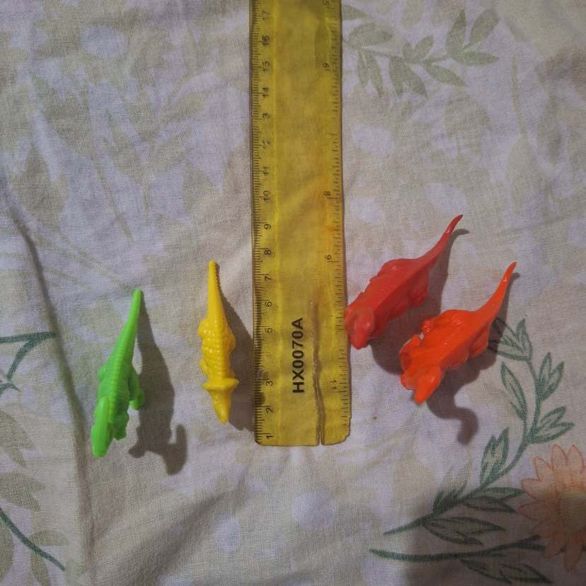 Renkli Plastik Dinozor Figürleri - Görsel 3