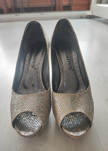 inci Bej Yılan Desenli Simli Stiletto Topuklu Ayakkabı