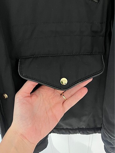 m Beden Zara Tüylü Kapüşonlu Mont