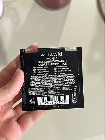  Beden Wet n wild highlighter