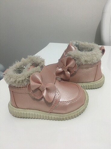 LC Waikiki Fiyonklu Bot