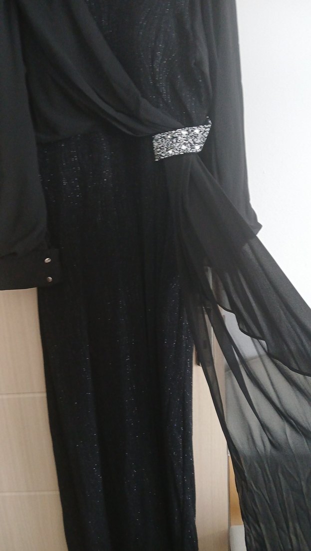 Uzun Siyah Drape Detaylı Gotik Kadın Elbise - Görsel 2