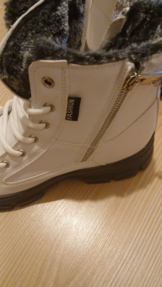 Beyaz Kürklü Topuklu Sokak Tarzı Botlar - Görsel 3