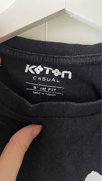 Koton ROCK&ROLL CROP TİŞÖRT