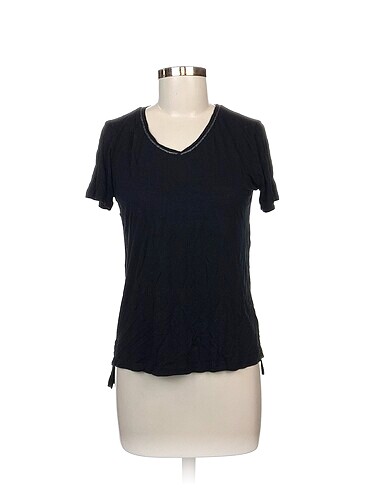 LC Waikiki T-shirt %70 İndirimli.