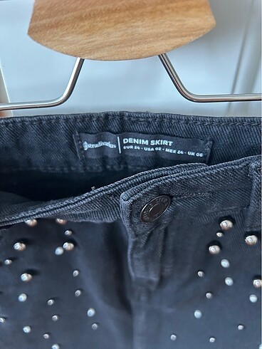xs Beden Stradivarius kot etek