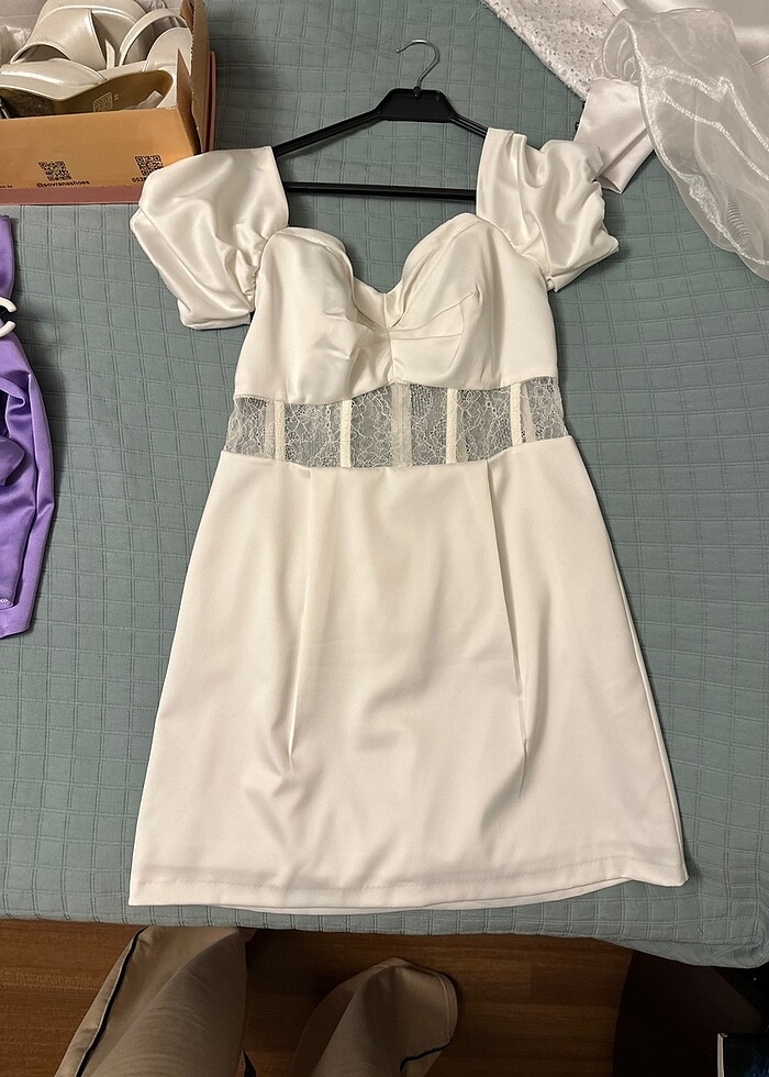 Beyaz dantelli elbise - Görsel 2