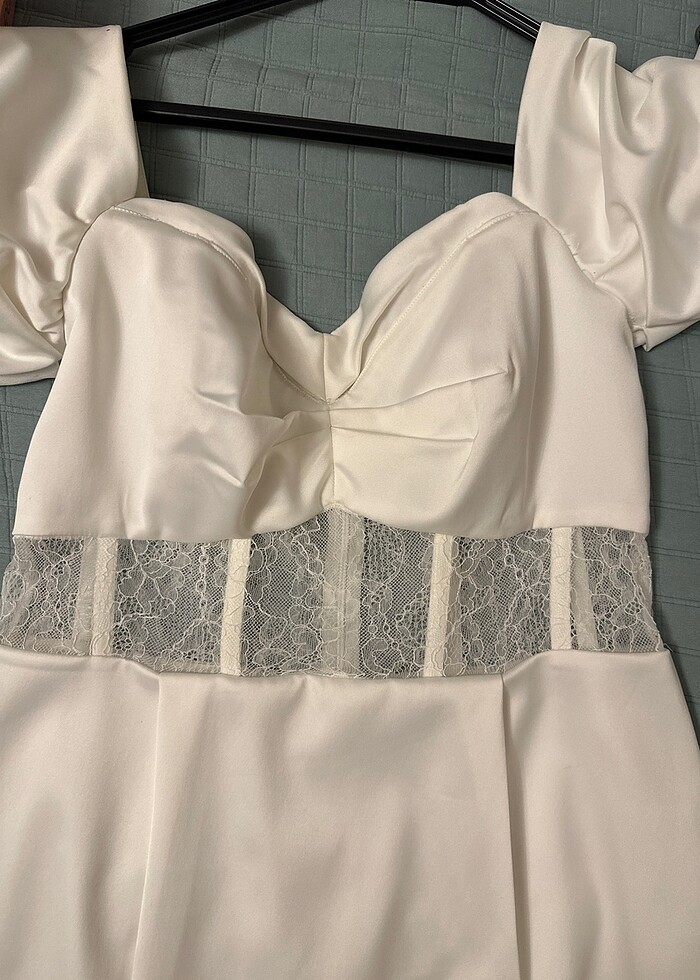 Beyaz dantelli elbise - Görsel 3