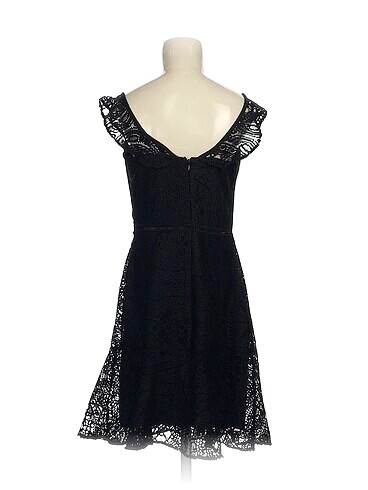 s Beden PreLoved Kısa Elbise %70 İndirimli.