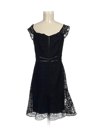 PreLoved Kısa Elbise %70 İndirimli.