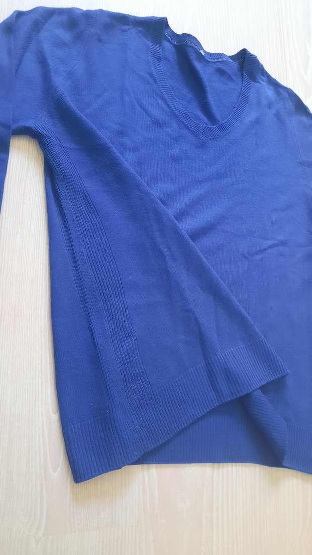 Kadın Mavi Yün V Yaka Kazak - Görsel 4