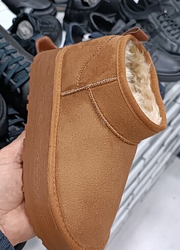 Sıcak tüylü bayan bot UGG ultra mini yeni etiketli 
